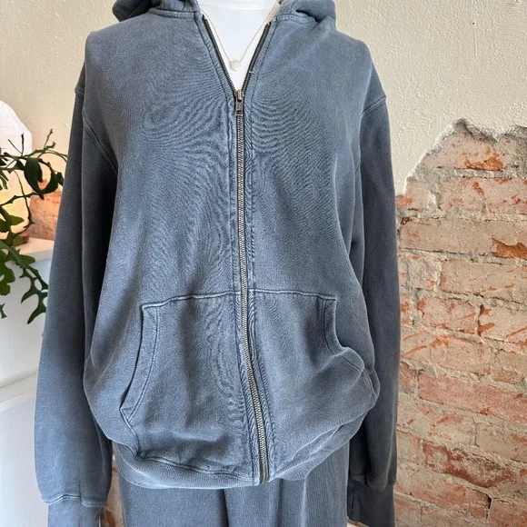 Joah Brown Oversized Jogger (XS/SM) and zip hoodie (OS)-Washed Black - Picture 9 of 13